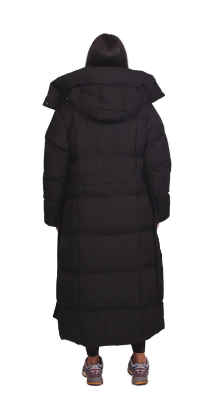 CARMEN – LANG VINTERJAKKE MED BÆLTE OG PUFFER-DESIGN